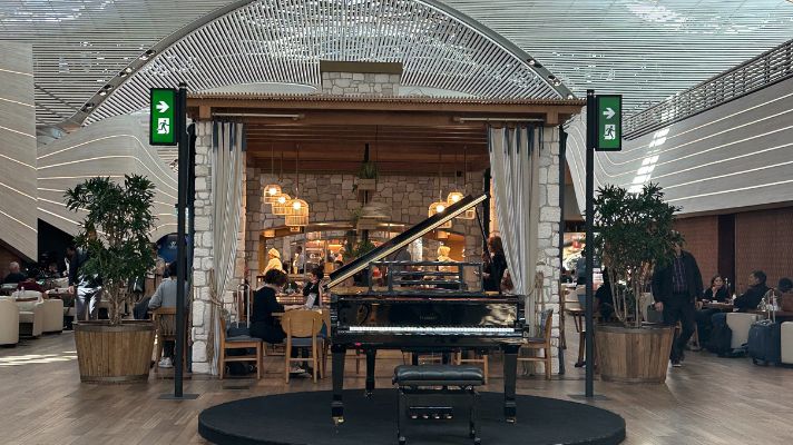 Turkish Airlines Miles&Smiles Loungeのラウンジ内部