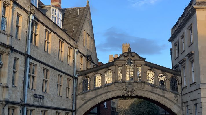 オックスフォード大学