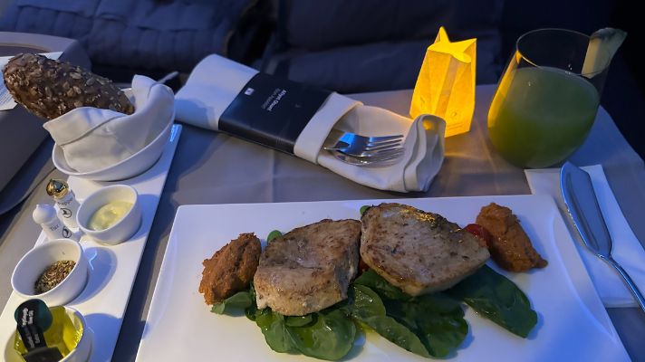 ターキッシュエアランズのビジネスの機内食