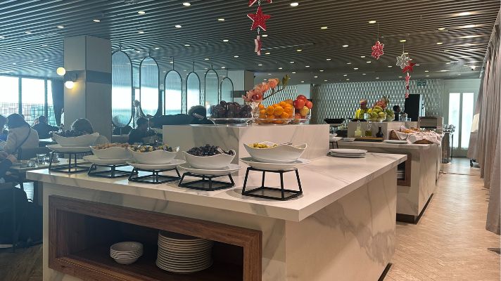 Touristanbulで立ち寄った食事会場(ホテルのビュッフェ形式レストラン)