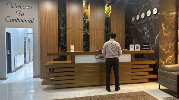 イスタンブール空港近くの格安ホテルContinentの外観