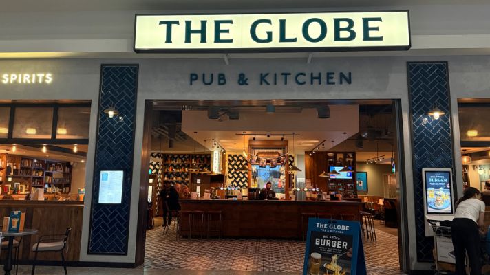 ヒースロー空港 プライオリティパス ラウンジ 内観 座席エリア